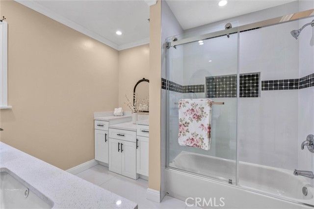 423 S Poinsettia, Compton, CA 90221