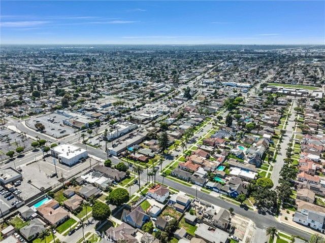 423 S Poinsettia, Compton, CA 90221