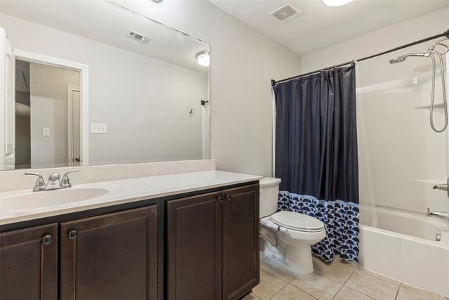 5448 Grenada Drive, Fort Worth, TX 76119