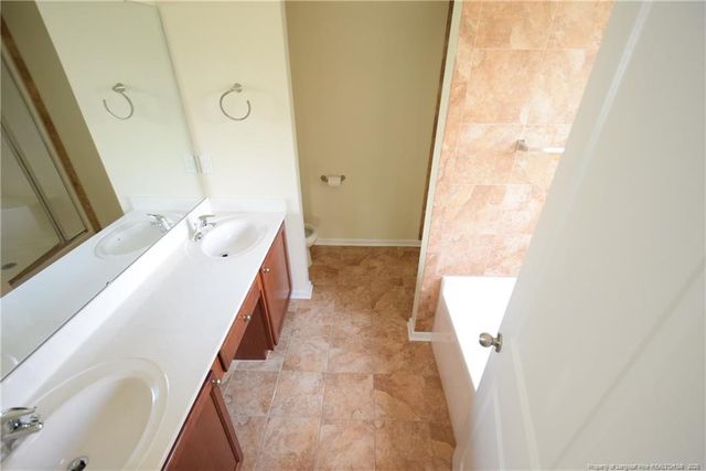 2541 Spinnaker Drive, Hope Mills, NC 28348