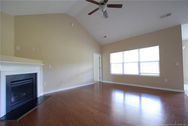 2541 Spinnaker Drive, Hope Mills, NC 28348