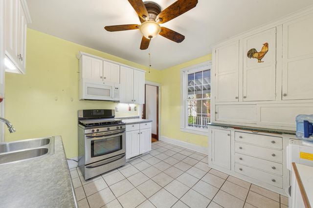 415 Division Street W, Faribault, MN 55021
