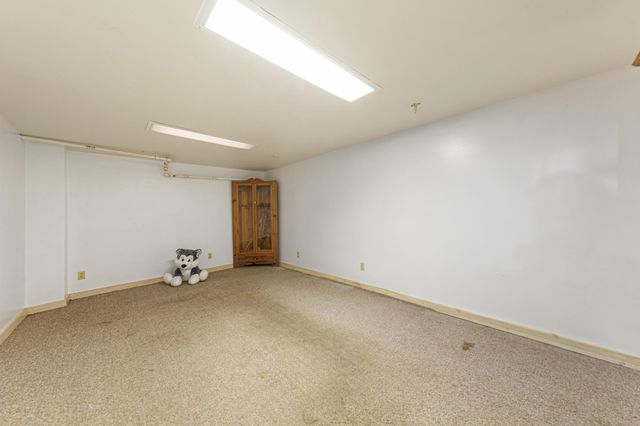 415 Division Street W, Faribault, MN 55021