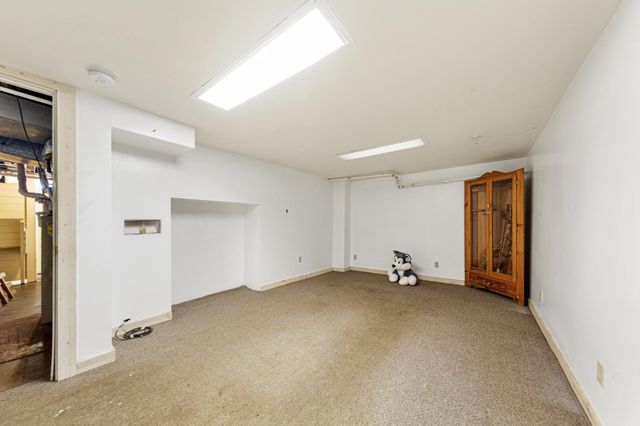 415 Division Street W, Faribault, MN 55021