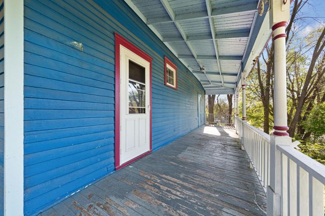 415 Division Street W, Faribault, MN 55021