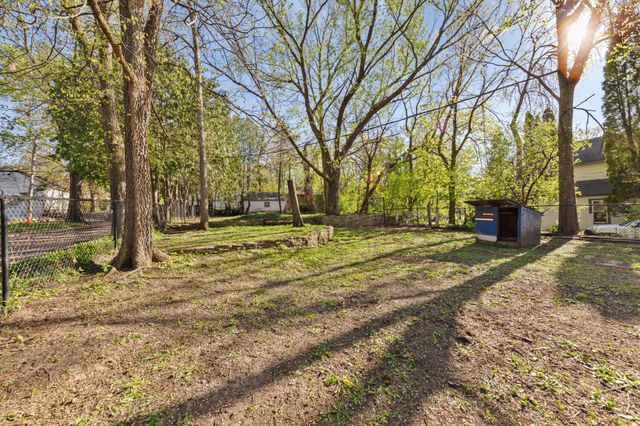 415 Division Street W, Faribault, MN 55021