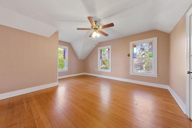415 Division Street W, Faribault, MN 55021