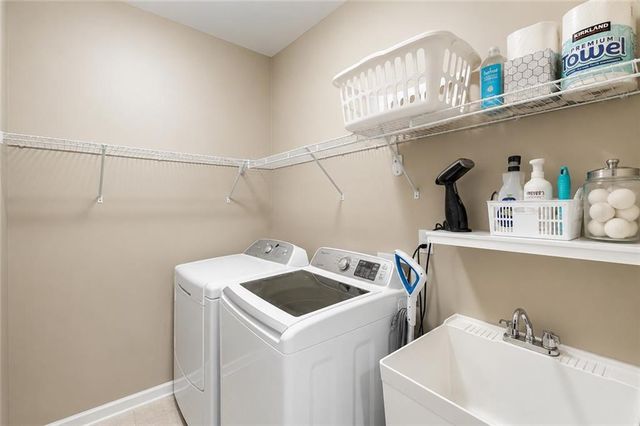 2440 Huddlestone Way, Cumming, GA 30041