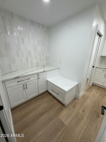 856 N JAY Street, Chandler, AZ 85225