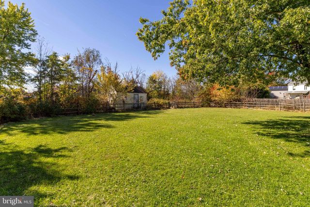 226 AUBREY DR, Quakertown, PA 18951