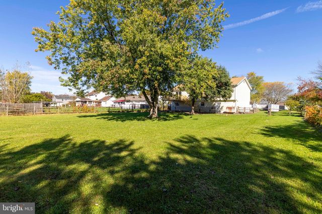 226 AUBREY DR, Quakertown, PA 18951