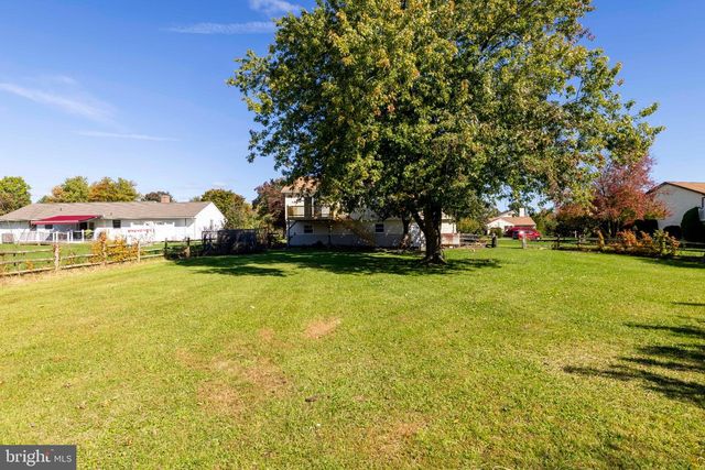 226 AUBREY DR, Quakertown, PA 18951