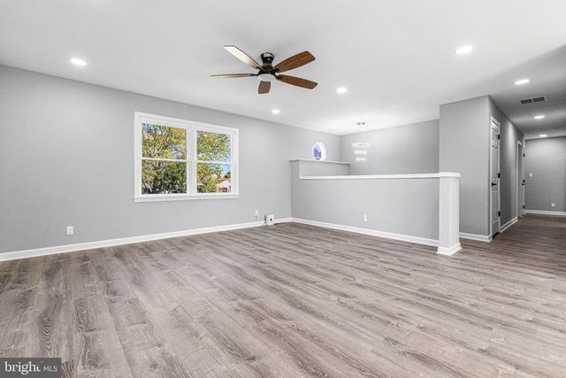 226 AUBREY DR, Quakertown, PA 18951
