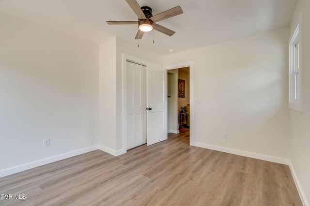 144 Lone Oak Road, Surgoinsville, TN 37873