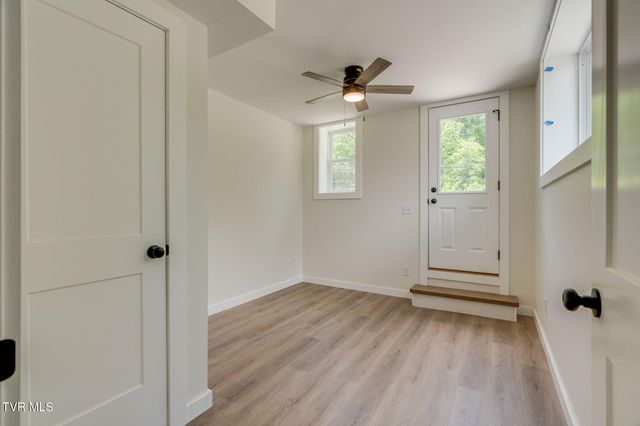 144 Lone Oak Road, Surgoinsville, TN 37873
