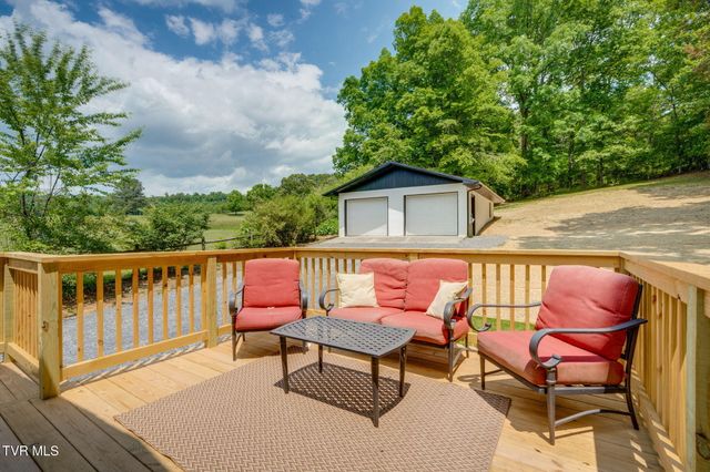 144 Lone Oak Road, Surgoinsville, TN 37873