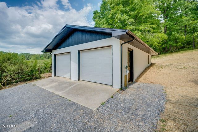 144 Lone Oak Road, Surgoinsville, TN 37873