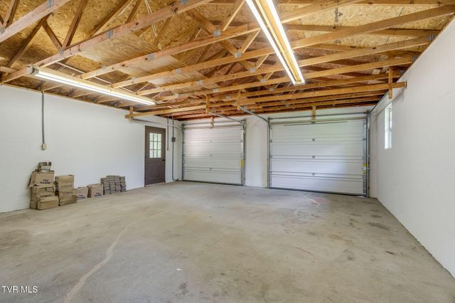 144 Lone Oak Road, Surgoinsville, TN 37873
