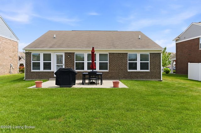 11114 Remembrance Ln, Louisville, KY 40229