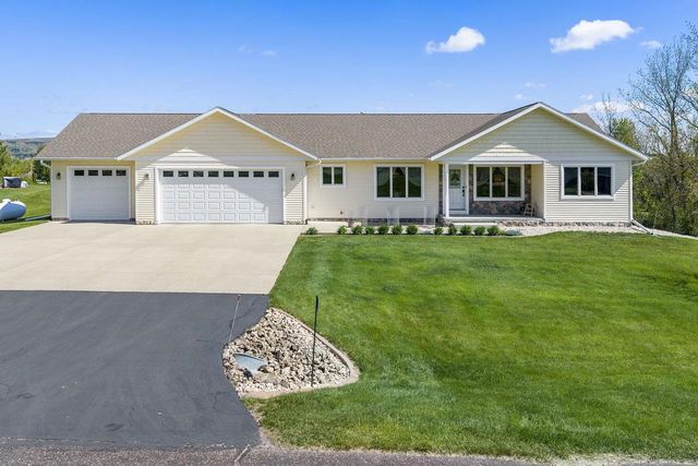 W10138 Tesser Trail, Portage, WI 53901