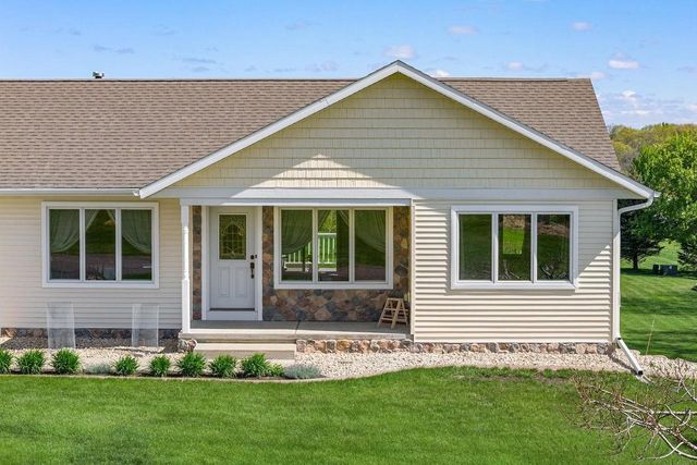 W10138 Tesser Trail, Portage, WI 53901