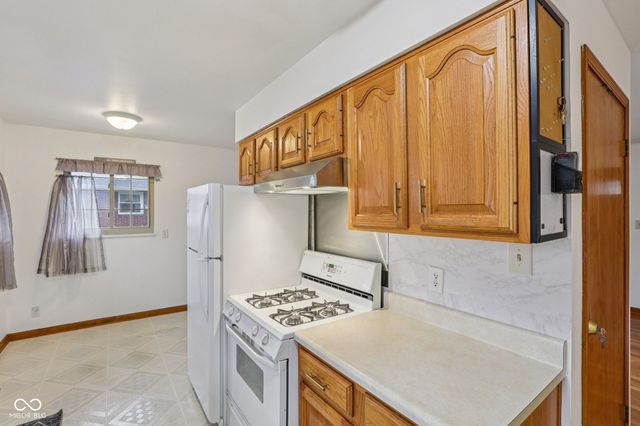 2214 Mann Drive, Beech Grove, IN 46107