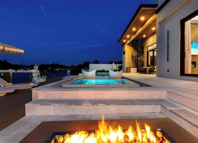 2225 NE 19th St, Fort Lauderdale, FL 33305