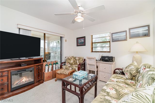 2391 Date ST, St James City, FL 33956