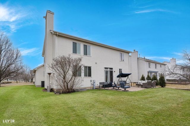 2002 S Kristina Lane, Round Lake, IL 60073