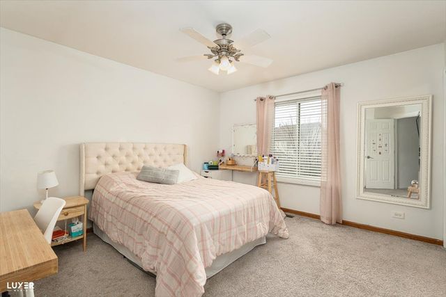 2002 S Kristina Lane, Round Lake, IL 60073