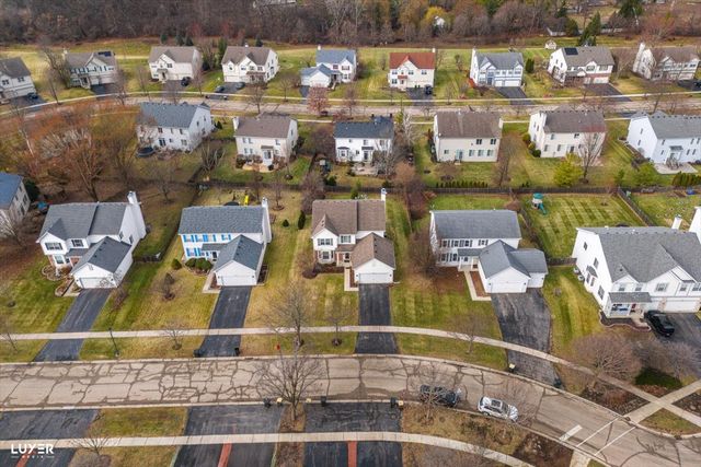 2002 S Kristina Lane, Round Lake, IL 60073