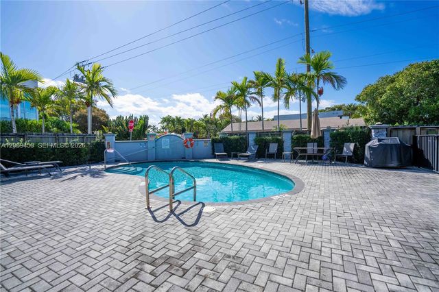 715 NE 6th Street 3, Fort Lauderdale, FL 33304