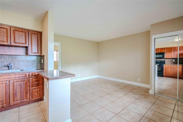 715 NE 6th Street 3, Fort Lauderdale, FL 33304