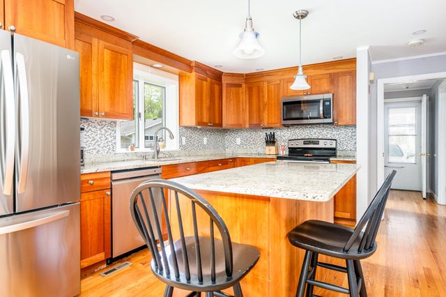 61 Angus Way, Centerville, MA 02632