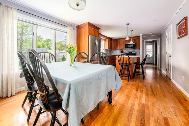 61 Angus Way, Centerville, MA 02632