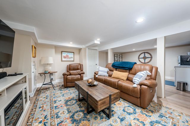 61 Angus Way, Centerville, MA 02632