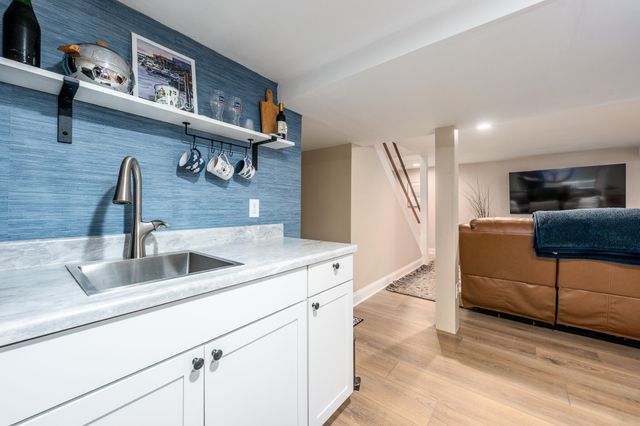 61 Angus Way, Centerville, MA 02632