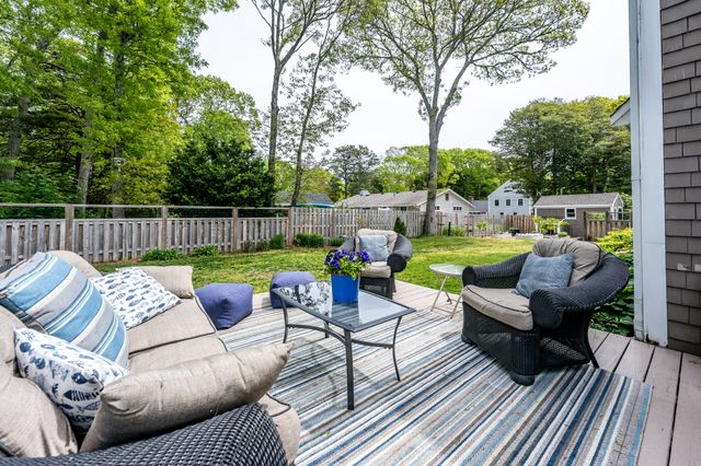61 Angus Way, Centerville, MA 02632