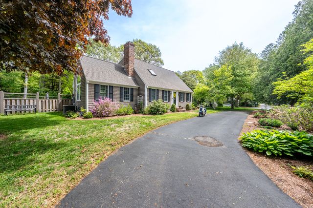 61 Angus Way, Centerville, MA 02632