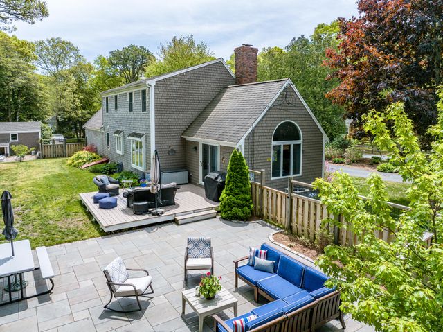 61 Angus Way, Centerville, MA 02632