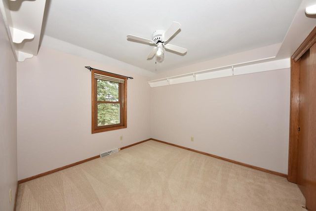 N105W16136 Brook Hollow DRIVE, Germantown, WI 53022