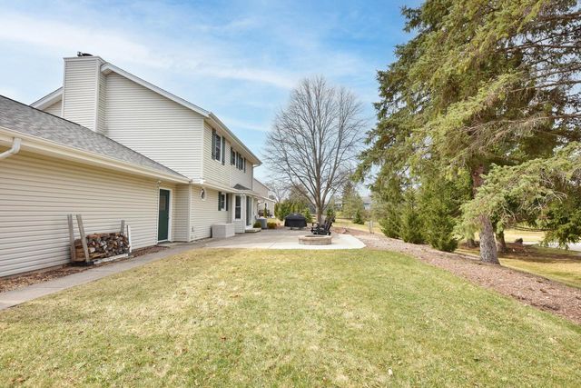 N105W16136 Brook Hollow DRIVE, Germantown, WI 53022