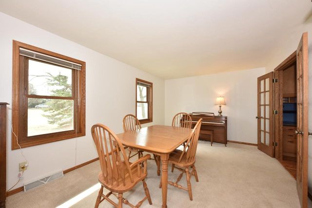 N105W16136 Brook Hollow DRIVE, Germantown, WI 53022