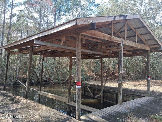 2498 Bayou Oaks Street, Gautier, MS 39553