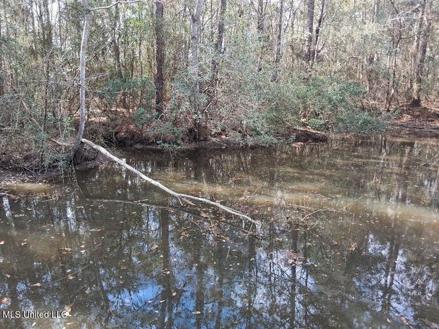 2498 Bayou Oaks Street, Gautier, MS 39553