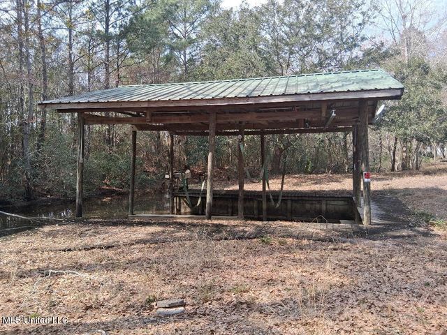 2498 Bayou Oaks Street, Gautier, MS 39553