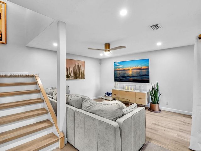 639 NW 132nd Ter, Plantation, FL 33325