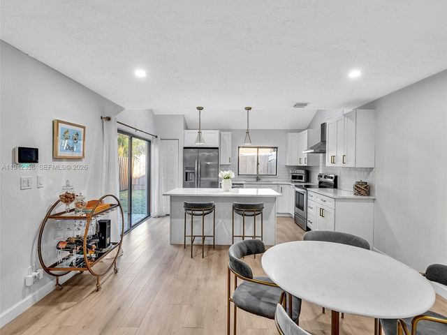 639 NW 132nd Ter, Plantation, FL 33325