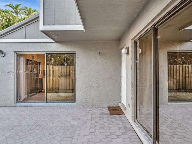 639 NW 132nd Ter, Plantation, FL 33325