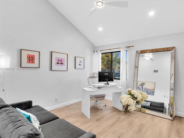 639 NW 132nd Ter, Plantation, FL 33325